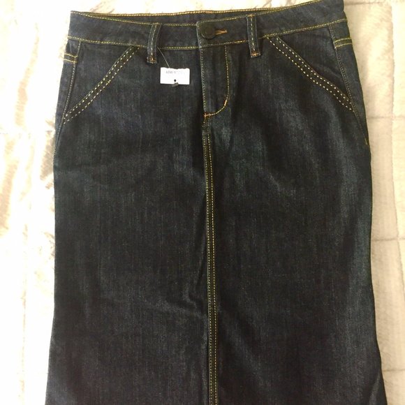 BCBGMAXAZRIA Denim skirt - Picture 1 of 4